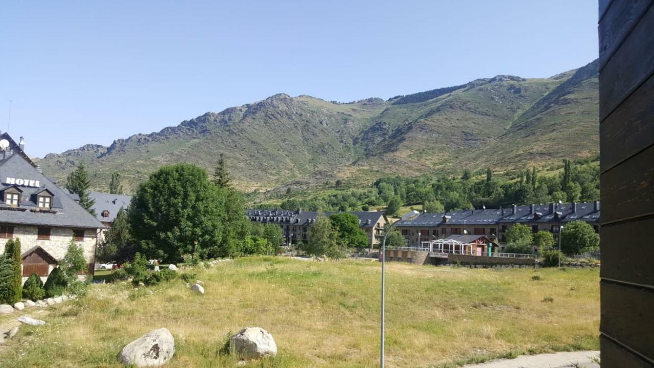 Apartamento L Auet Pla de l'Ermita Buitenkant foto